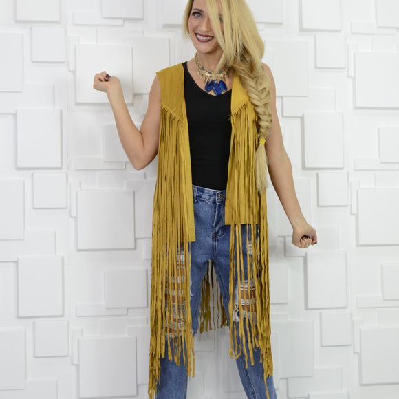 🛑LAST 1🛑 BOHO BEAUTY- FAUX SUEDE FRINGE VEST - Picture 3 of 3